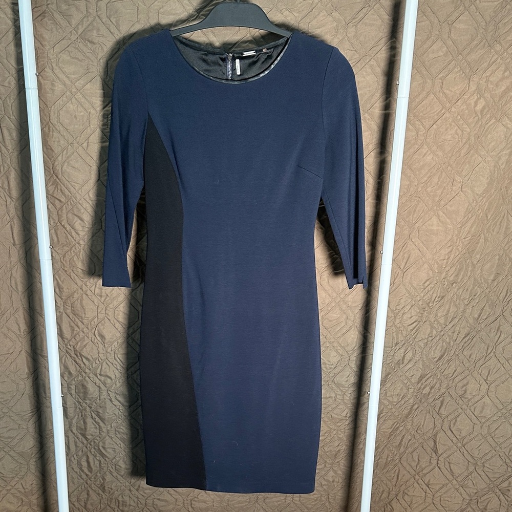 Elie Tahari Navy and Black Sheath Midi Dress